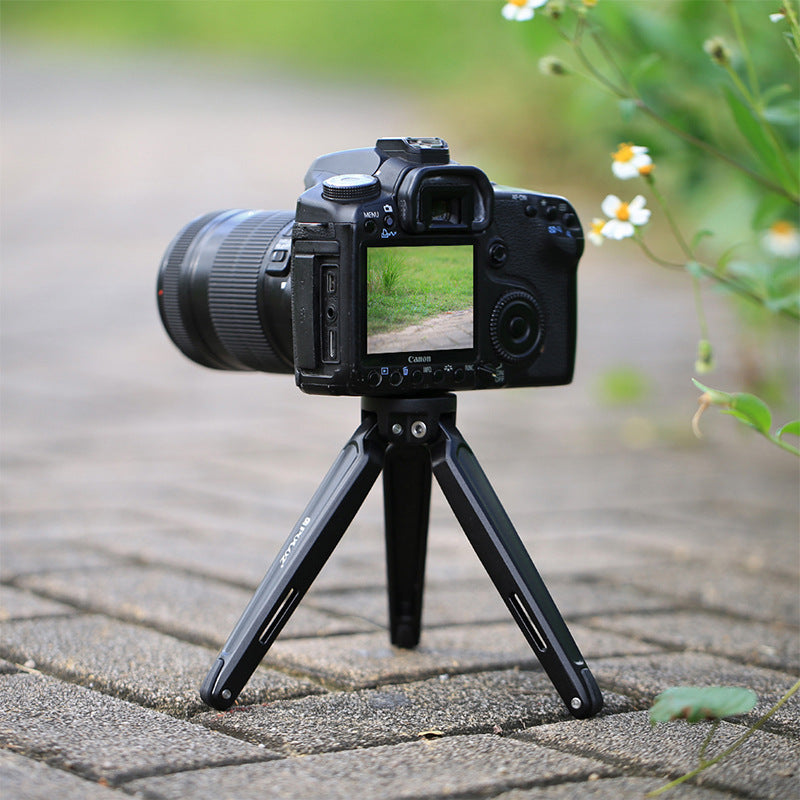 Mobile phone metal mini tripod Desktop tripod